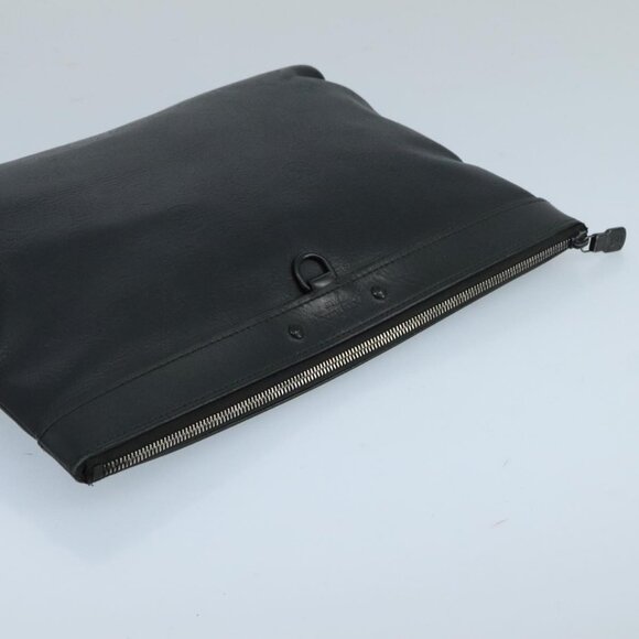 LOUIS VUITTON Monogram Shadow Discovery Clutch Bag Black - Picture 4 of 16